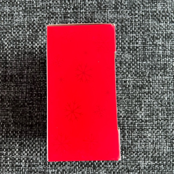 NIB Hallmark Mickey Mouse and Present Ornament - Picture 2 of 10